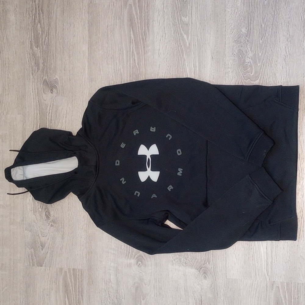 Under Armour sweatshirt